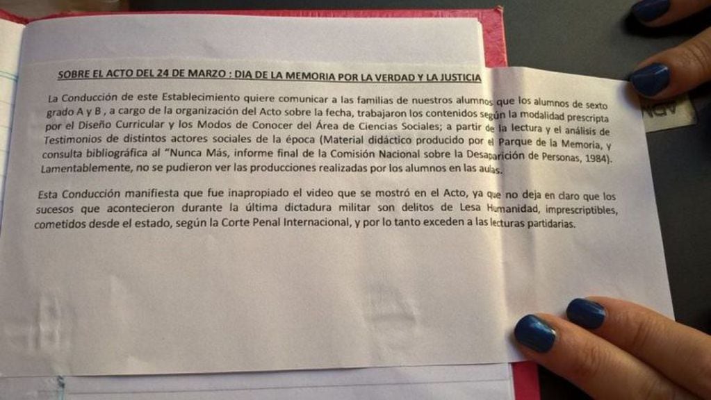 La nota que la dirección de la escuela Carlos Della Penna envió a las familias de los alumnos tras la difusión del video que llama "héroes" a los genocidas.