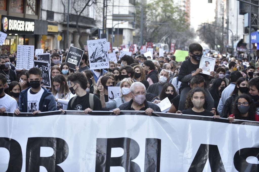 La marcha fue en silencio, en reclamo de Justicia por Blas (Facundo Luque / La Voz).