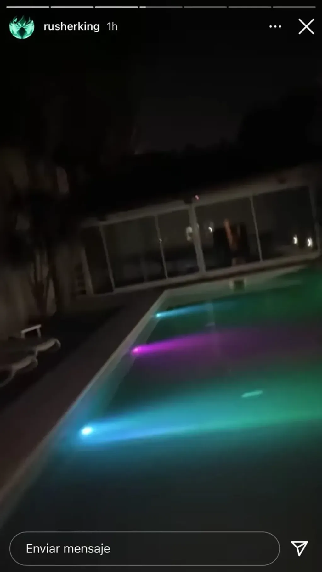 La piscina de la casa del músico