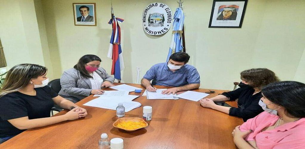 Eldorado: la Municipalidad firmó convenio con el Ministerio de Gobierno para cooperación interinstitucional