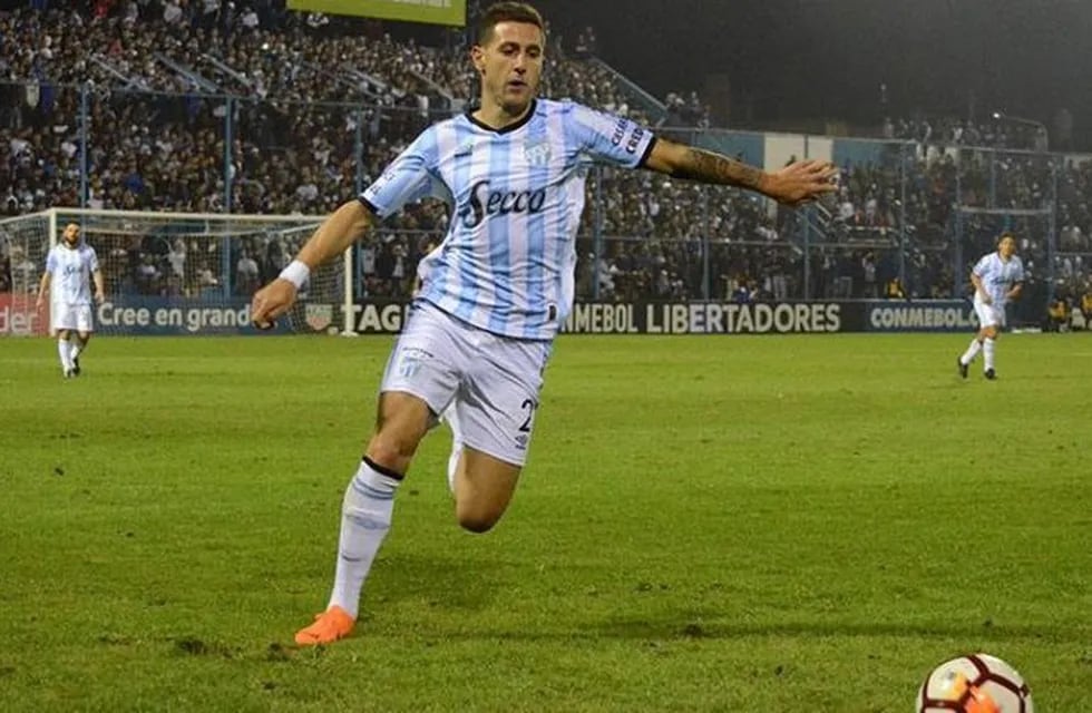 Bruno Bianchi es la nueva incorporación de Colón y llega procedente de Atlético Tucumán. (Archivo)