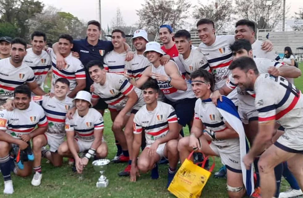 Natación es el campeón del rugby tucumano.