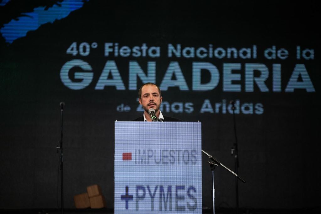 Andrés Vavrik en el discurso del almuerzo de la Fiesta de la Ganadería.