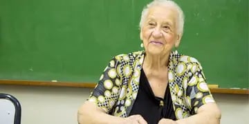 Ascención Fernández, la mujer de 92 años que está por terminar la escuela en La Pampa