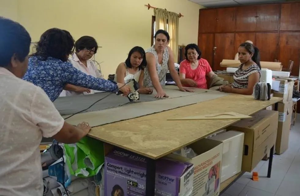 Se realizará una jornada solidaria para confeccionar bolsas de dormir, en Jujuy