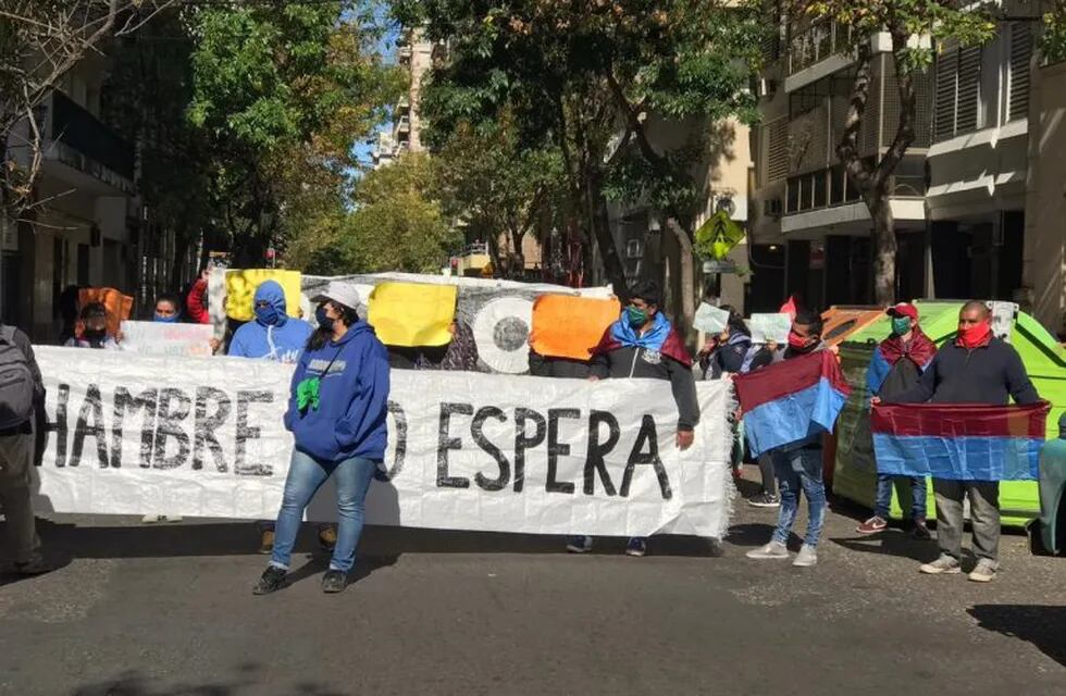 Los militantes se reunieron sobre España al 500 a media mañana. (@mauroyasprizza)