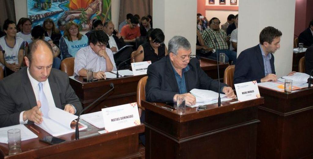 Los concejales Domínguez y Morales, autores de proyectos que enriquecieron la nueva norma.