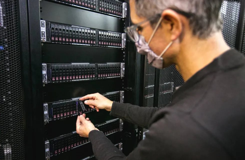 Potencia. La supercomputadora Serafín de la UNC es la más potente del país dedicada a la investigación científica. (Ceppa-UNC)