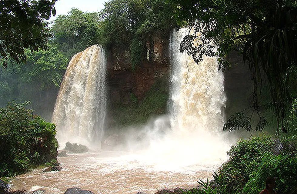 Salto Dos Hermanas en Cataratas del Iguazú. (MisionesOnline)