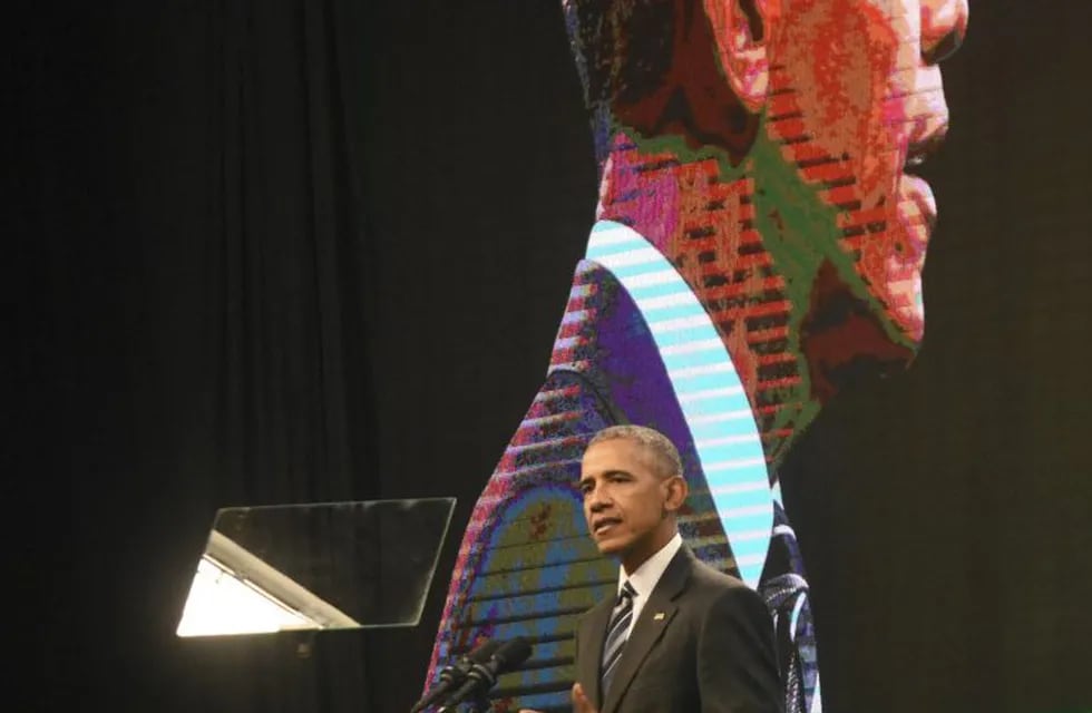 El ex presidente Barack Obama participa de la Cumbre de Economía Verde 2017 en Córdoba, Argentina, el 06/10/2017. Obama opinó que Estados Unidos \