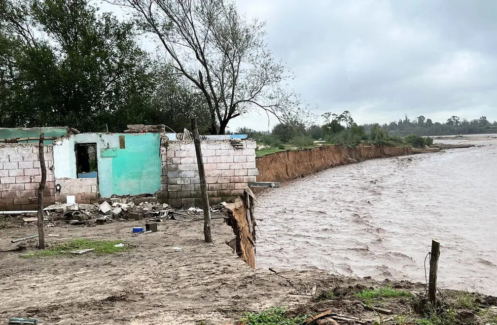 La creciente del río produjo graves daños en la ciudad de Río Cuarto.