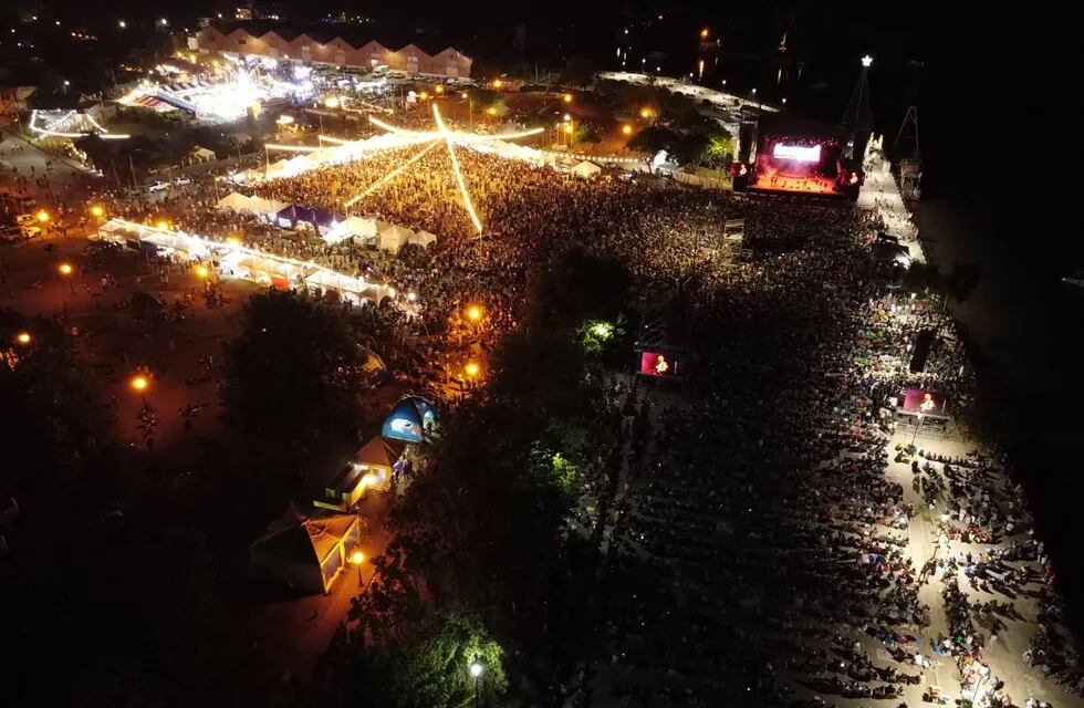 Más de 40 mil personas en la "Fiesta del Pescado y el Vino Entrerriano"