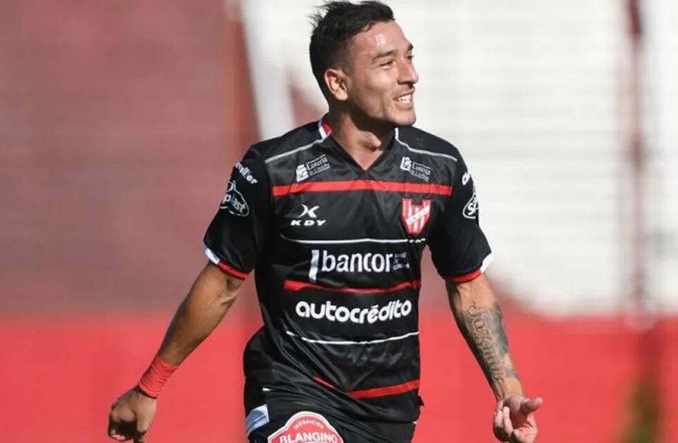 El distinto. Javier Mendoza luce muy recuperado de la lesión y reaparecería en Tucumán para un partido que puede ser decisivo.