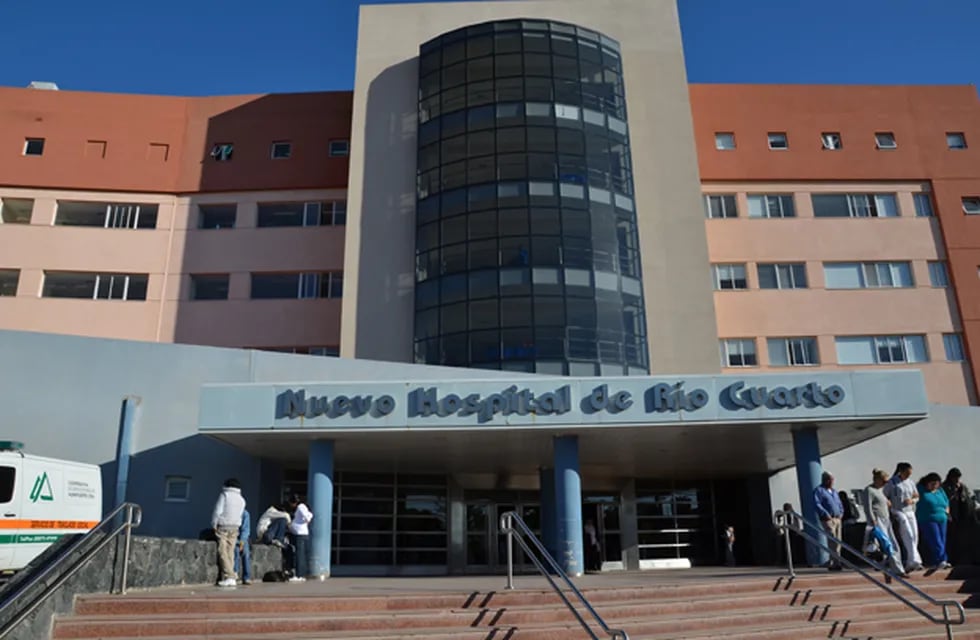 El hecho ocurrió frente al Hospital San Antonio de Padua de Río Cuarto. Foto: Web.