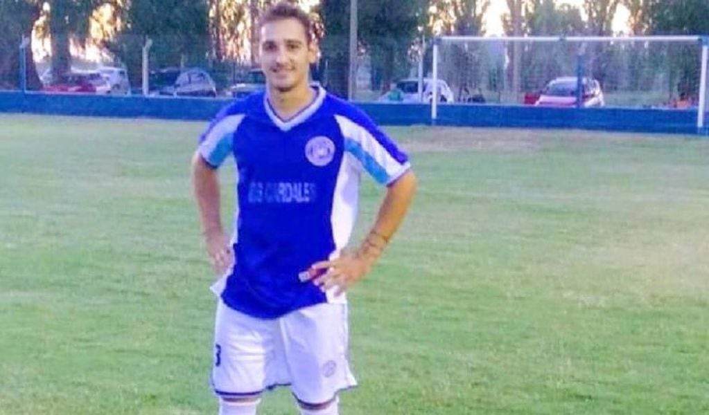 El joven futbolista falleció en un accidente de campo en Serrano.