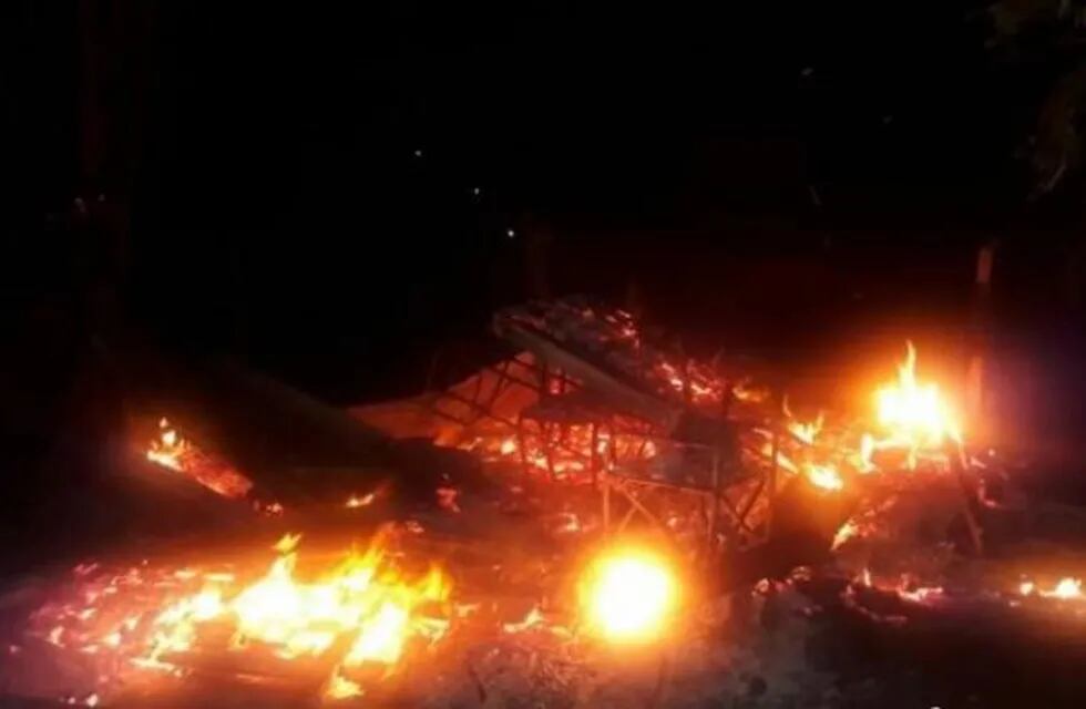 Incendio de una vivienda en Eldorado: sospechan de su propio hijo