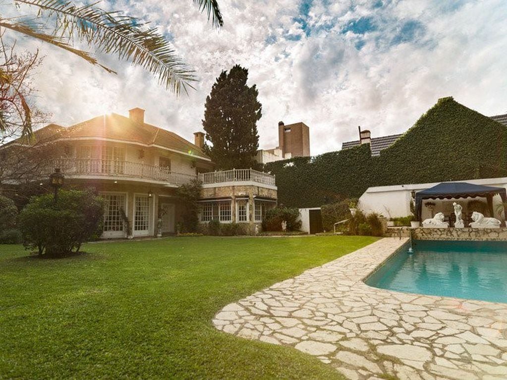 Pisicina y jardín. Foto: Hernán Churba.