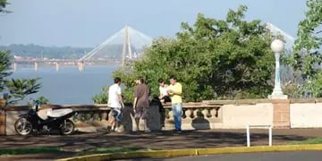 Continúa internado el menor que cayó del mirador del Parque Paraguayo en Posadas