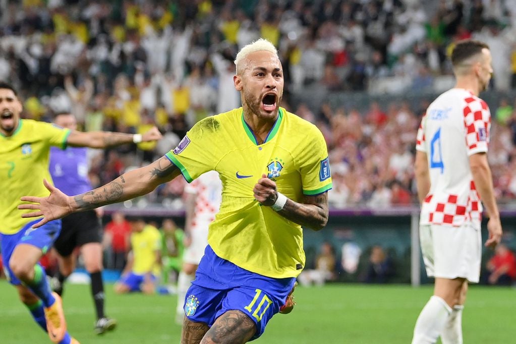 Neymar celebra su gol ante Croacia en los cuartos de final (Fifa)