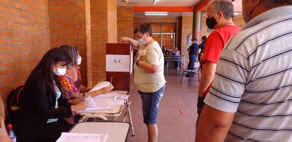 Se realizó las elecciones en la Cooperativa de Electricidad de Eldorado Limitada, la lista Celeste se quedó con la mayoría de los votos