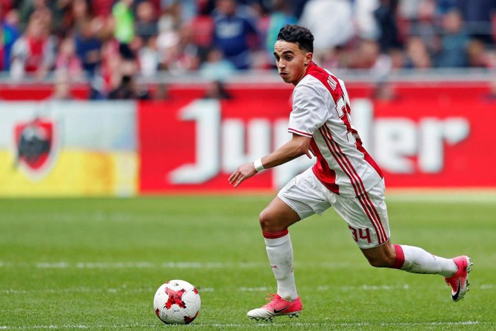 Abdelhak Nouri tenía 20 años cuando cayó desplomado en un amistoso con el Ajax. Foto: EFE.