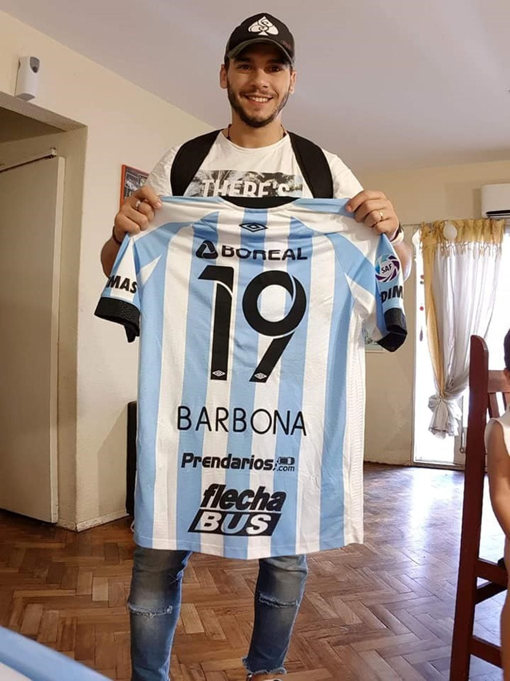 Atilio Berardinelli con la camiseta de Barbona (Foto: Facebook)