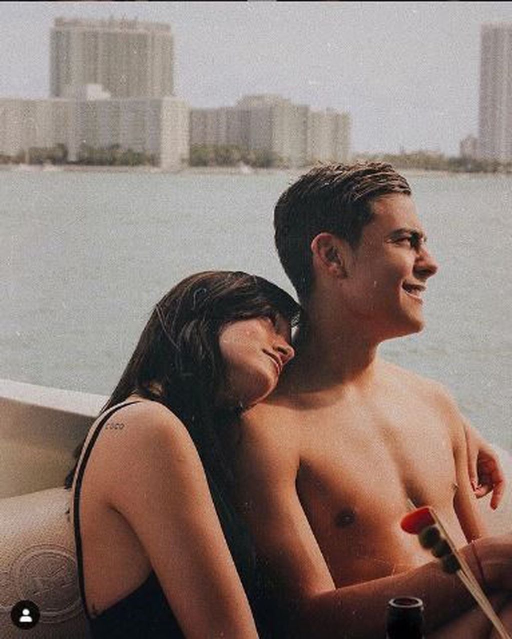 Oriana Sabatini junto a Paulo Dybala (Fuente: Instagram)