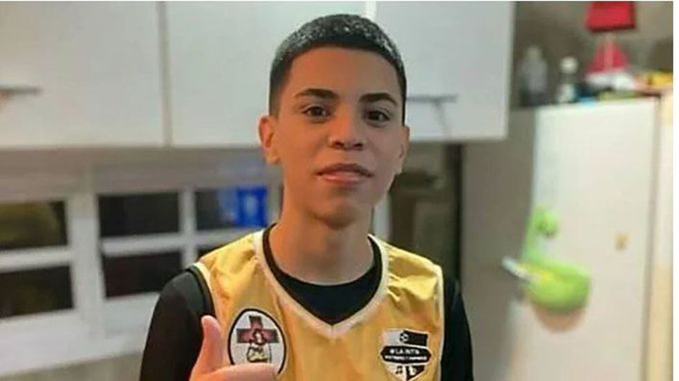 La imagen de Brandon Ruíz Díaz, el joven de 17 años asesinado de un disparo en el tórax. Twitter @NuevoDiarioSDE
