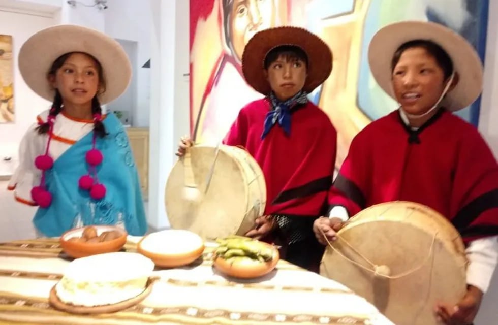 La niñez de Puesto del Marqués tiene su espacio en las actividades del Festival. Las nuevas generaciones aseguran la continuidad de las tradiciones en la  zona de la Quebrada y Puna de Jujuy.