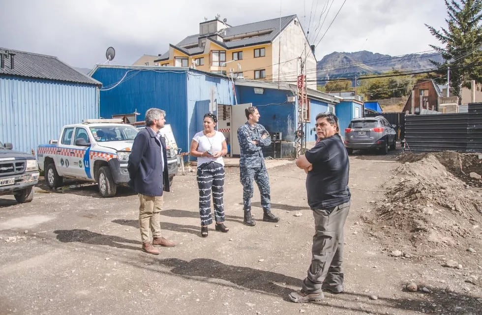 Funcionarios del Ministerio de Defensa de Nación visitaron a Defensa Civil de Ushuaia