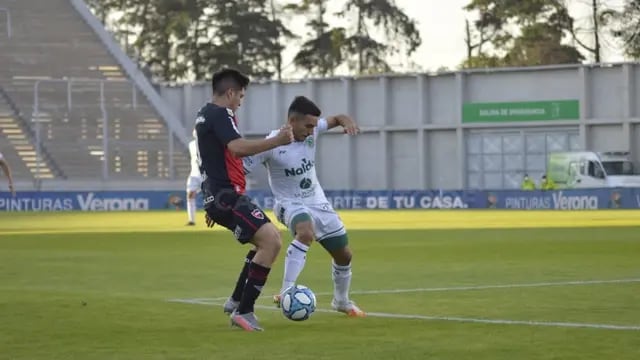 Newell's y Sarmiento se enfrentan por Copa Argentina