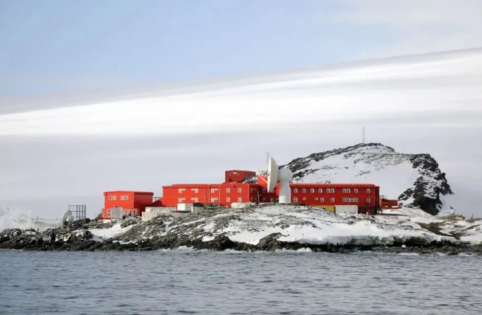 Base O'Higgins (Antártida) / Web