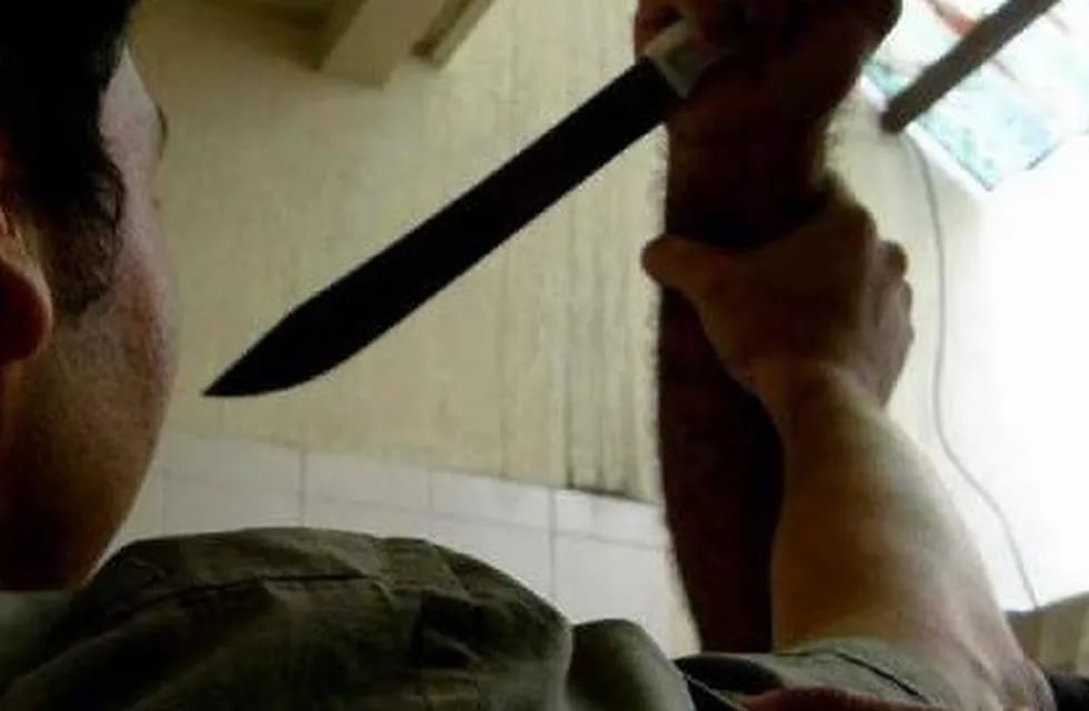 Al final del video, algunos de los internos que salen en las imágenes amenazan con matar a un guardia.