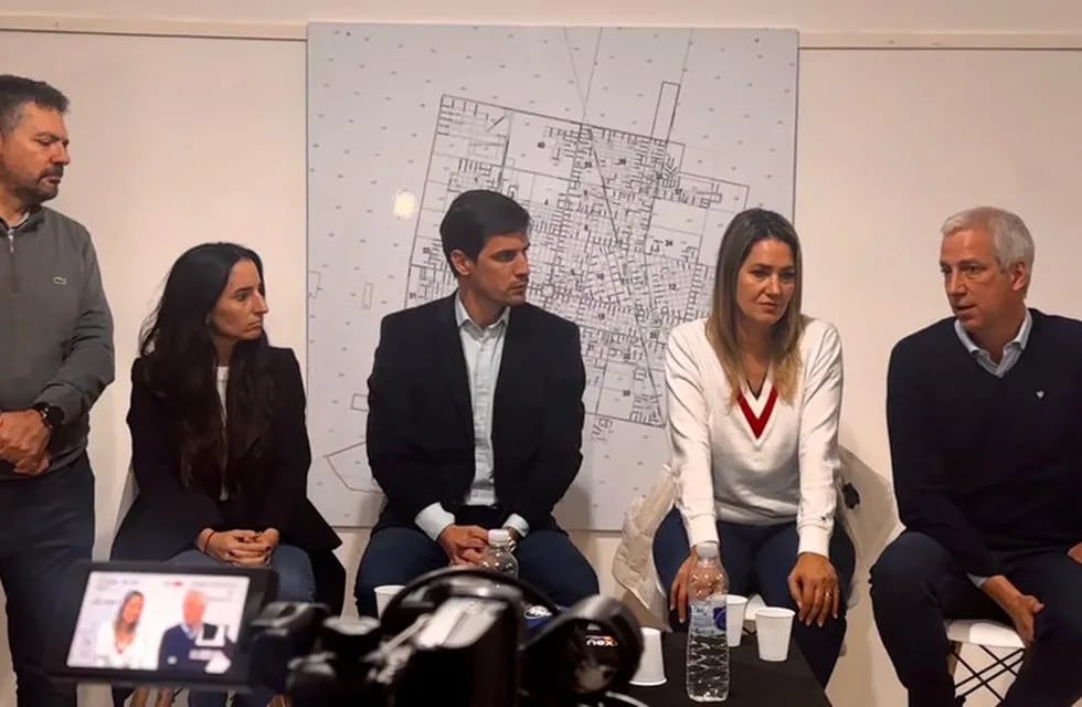 Germán Bottero, Carolina Giusti, Leonardo Viotti, Carolina Losada y Dionisio Scarpín