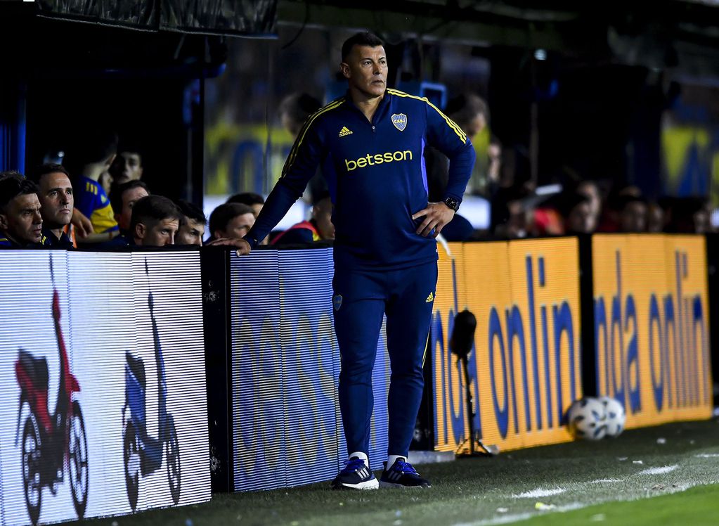 Sergio Almirón resolvió jugar con un equipo alternativo ante Estudiantes (Prensa Boca)