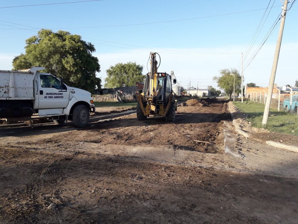 Trabajos de Obras Públicas sobre calle Santiago del Estero