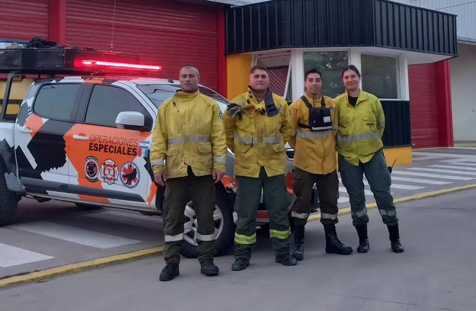Bomberos de Arroyito en incendios en las Sierras de Córdoba