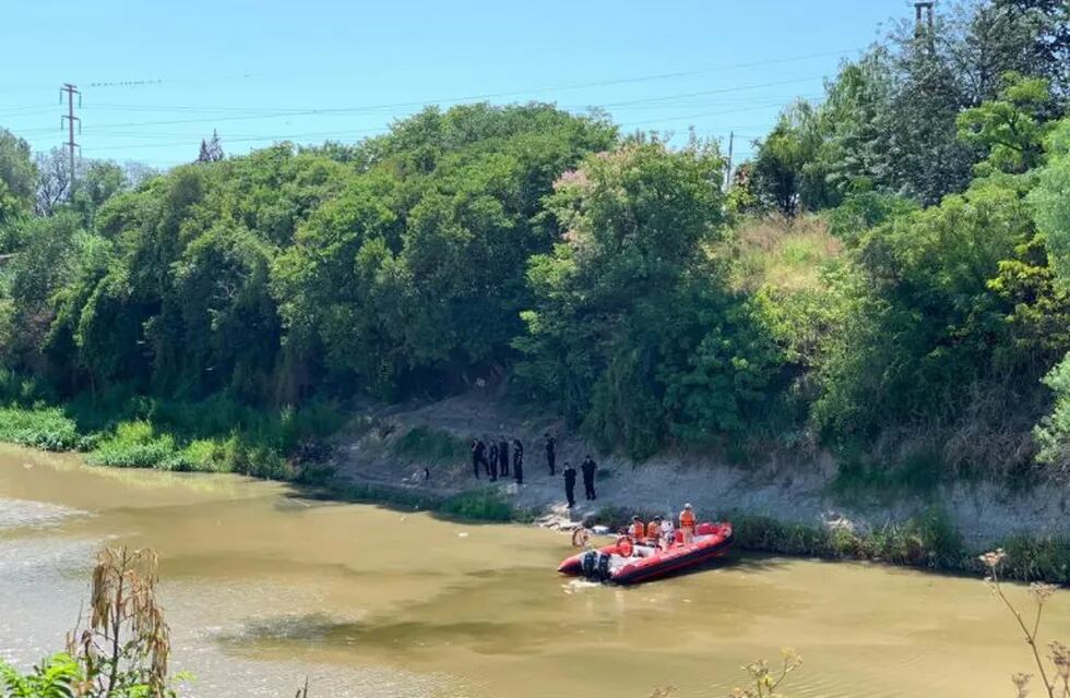 Aparecieron más restos de una mujer en el arroyo Saladillo