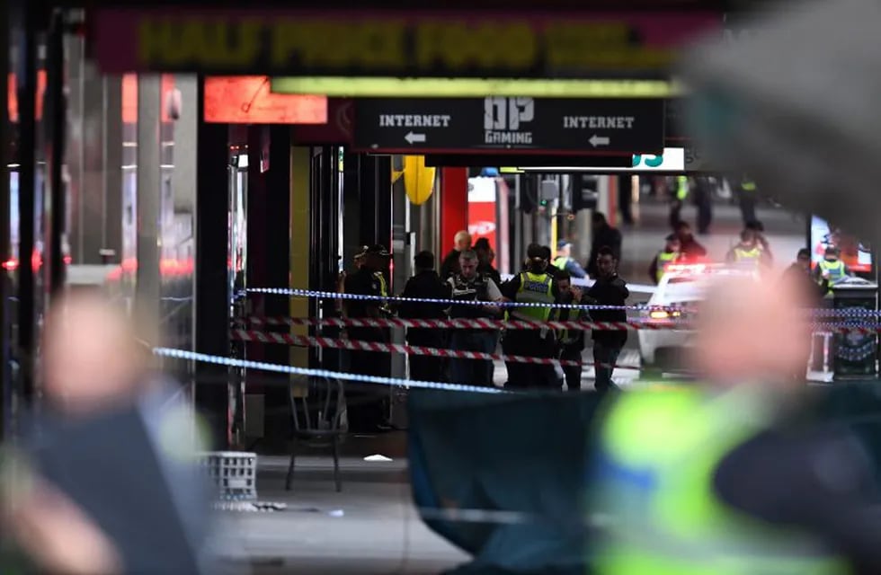 Un muerto y dos heridos en Australia tras ser apuñalados en una calle de Melbourne.