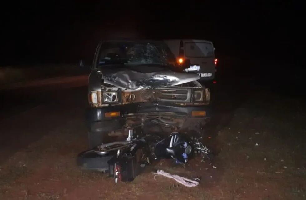 Falleció un motociclista de 24 años tras un choque frontal con una camioneta