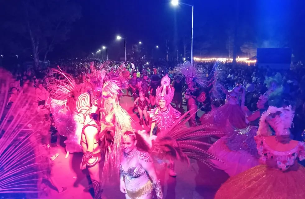 Éxito total el Carnaval en Puerto Rosales