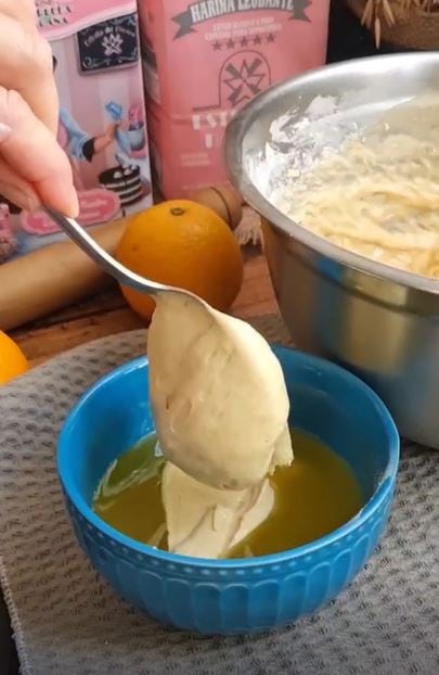 Torta invertida de naranja: una opción diferente para salir del clásico bizcochuelo
