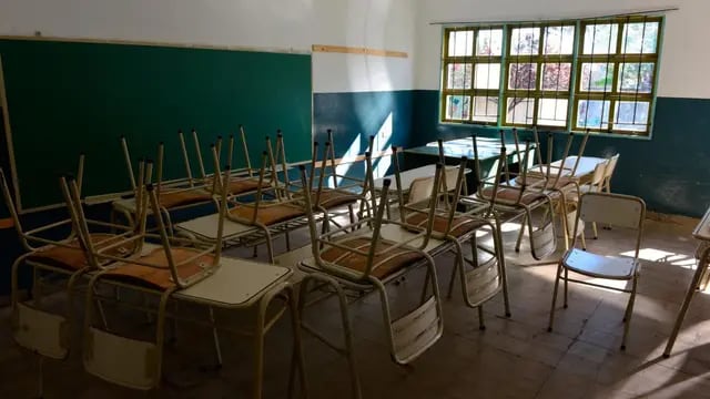 Aulas vacías. Por ahora, hasta el 25 de junio los alumnos no podrán asistir a los colegios en la ciudad de Pérez. (Nicolás Bravo)