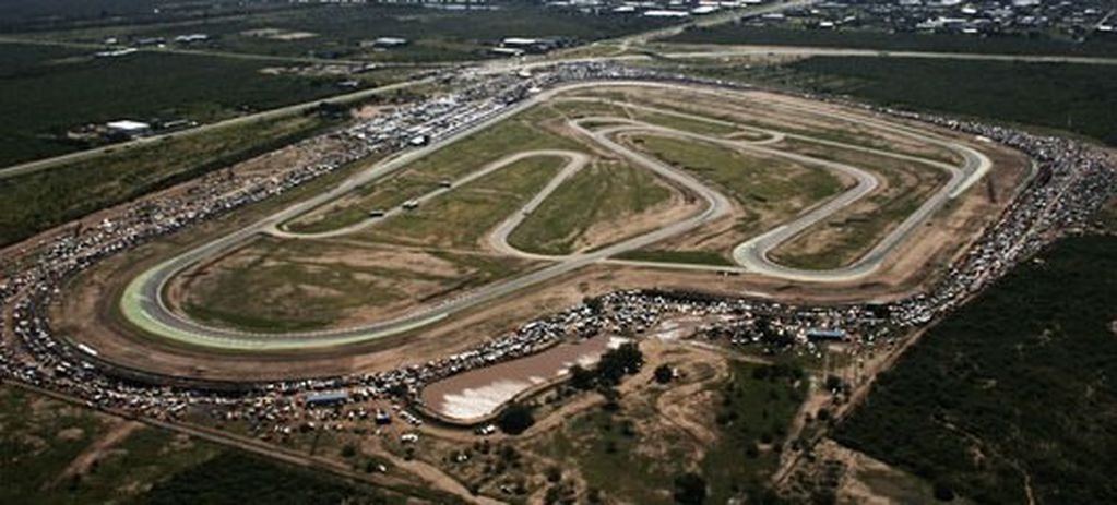 Autódromo provincial “Rosendo Hernández”.