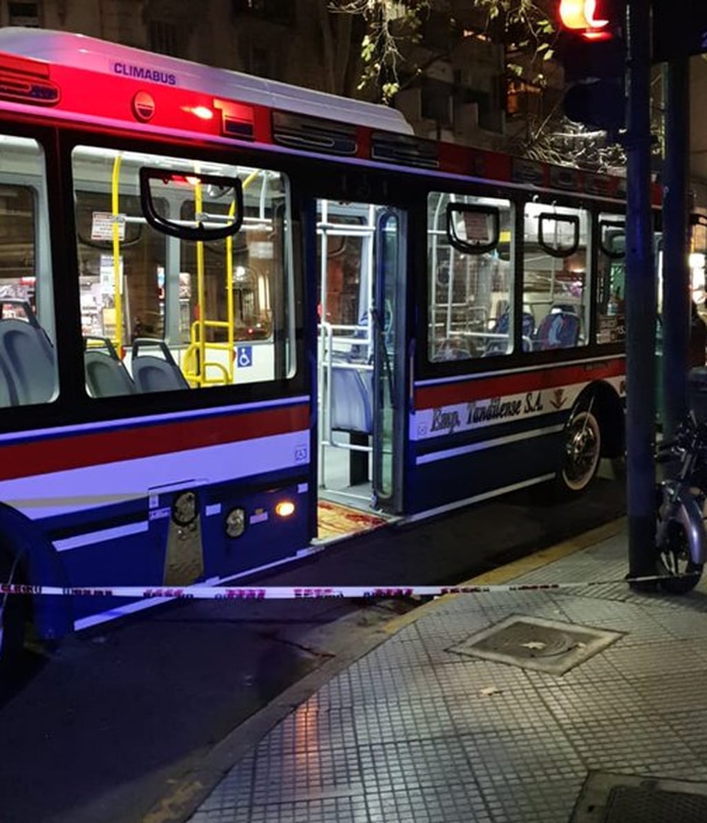 Ataque en un 152 en Palermo