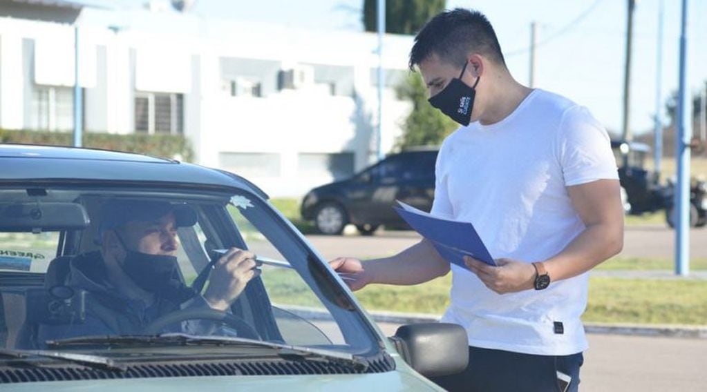 Los autos largaban a medida que iban llegando (Vía Santa Rosa)