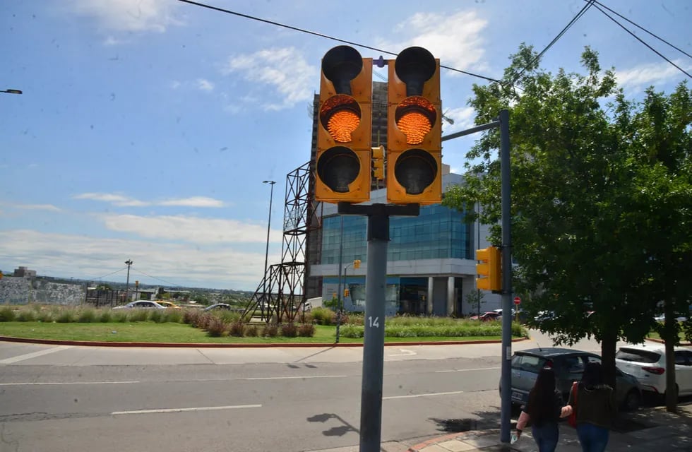 Nuevos funcionamiento de semáforos en la ciudad de Córdoba.