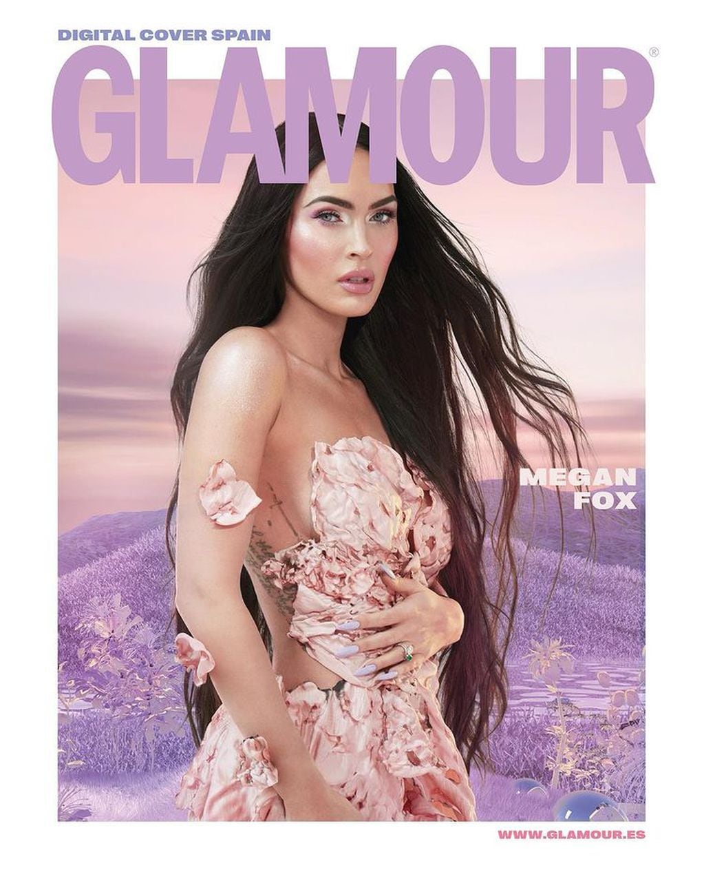 Megan Fox fue portada de la revista Glamour.