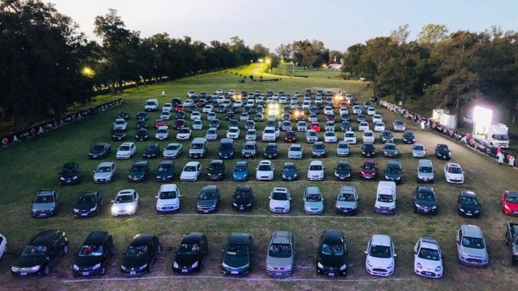 El autocine de la República de los Niños se desarrolla bajo estrictos protocolos sanitarios (Municipalidad de La Plata)