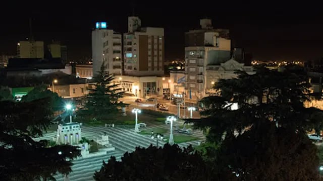 La Plaza San Martín de noche